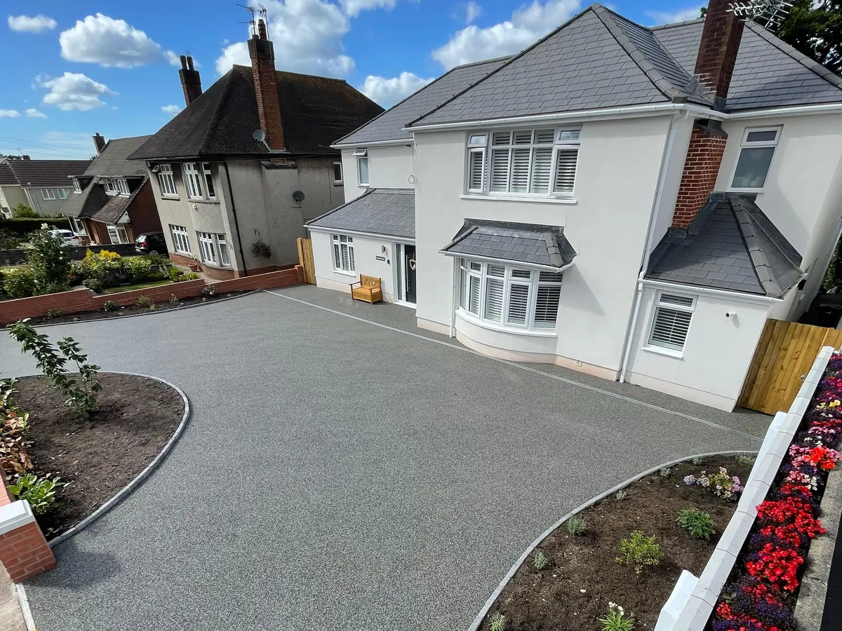 A new resin-bound driveway outside a family home, by Robinson Brickwork & Paving